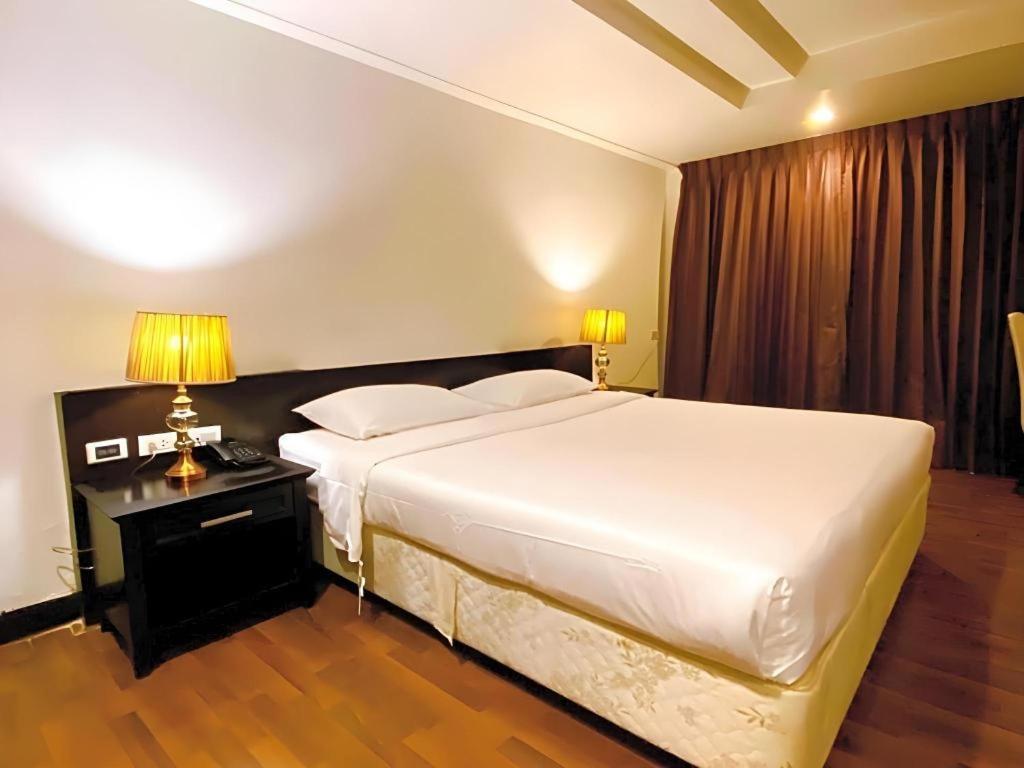 The Heritage Sathorn Suite Hotel Bangkok Eksteriør billede