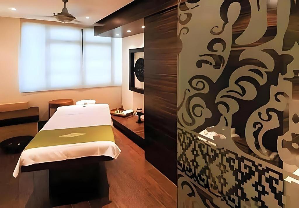 The Heritage Sathorn Suite Hotel Bangkok Eksteriør billede